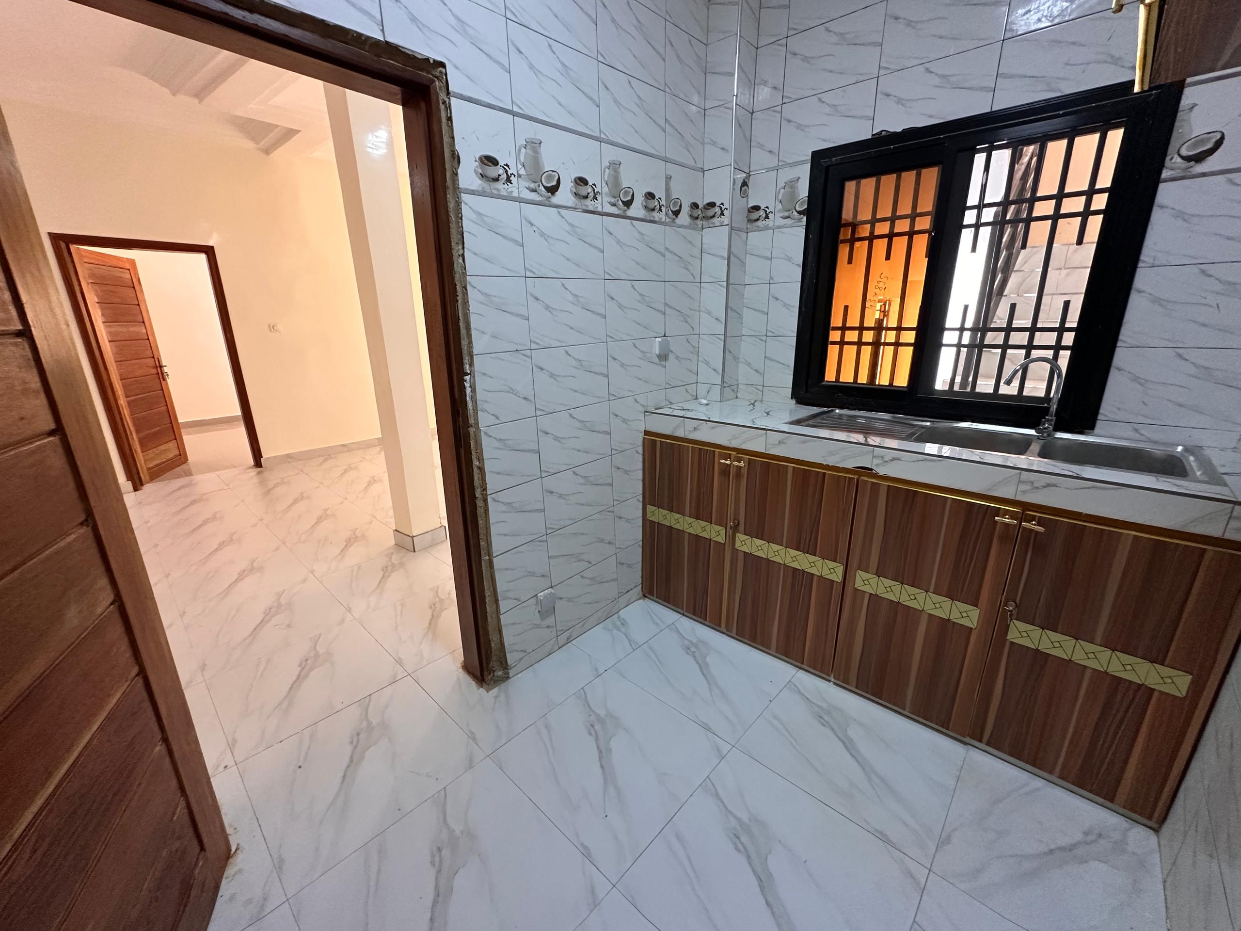 VILLA F4 à Ndiakhirate Sicap Keur Massar derrière école Copak