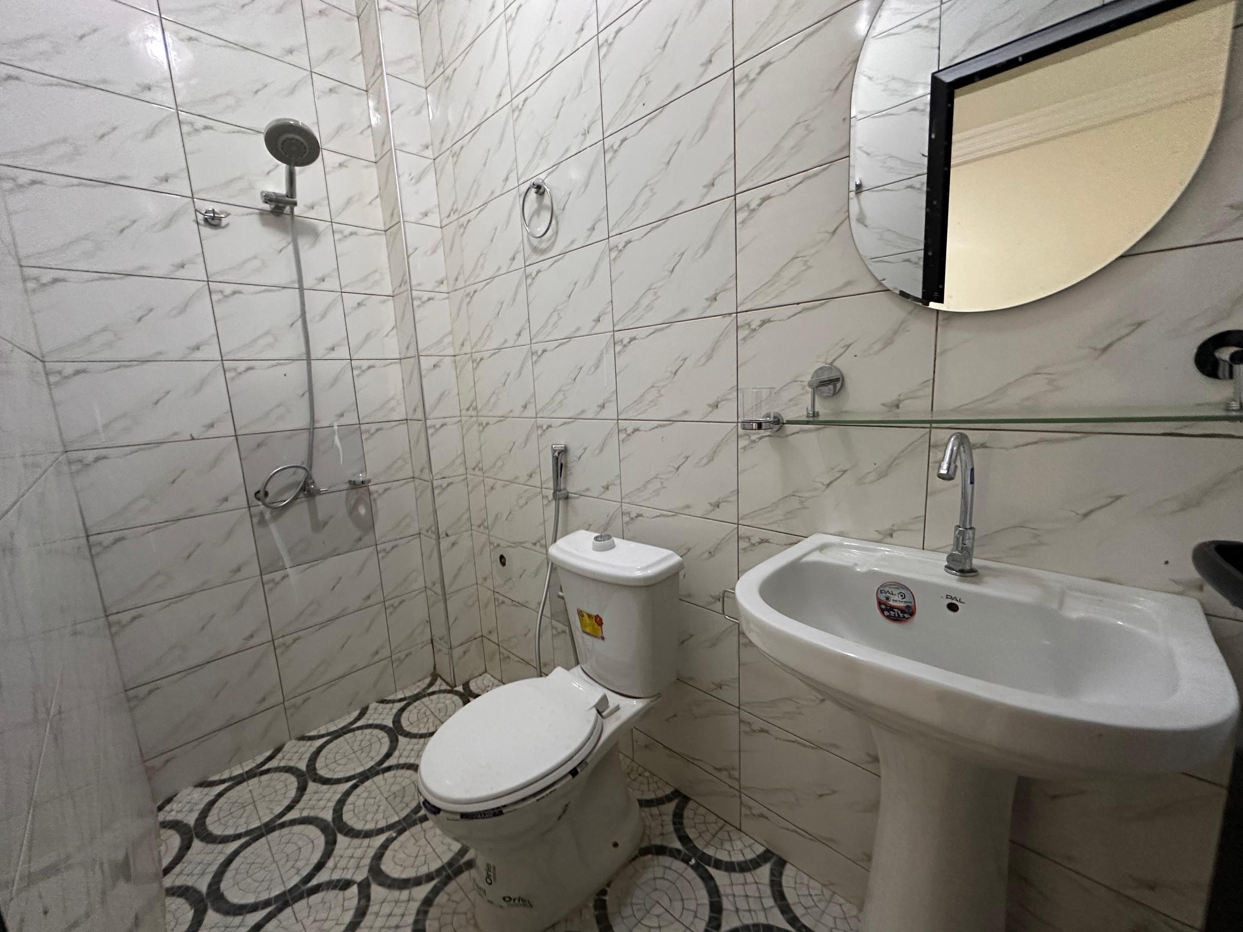 VILLA F8 à Ndiakhirate Sicap Keur Massar derrière école Copak